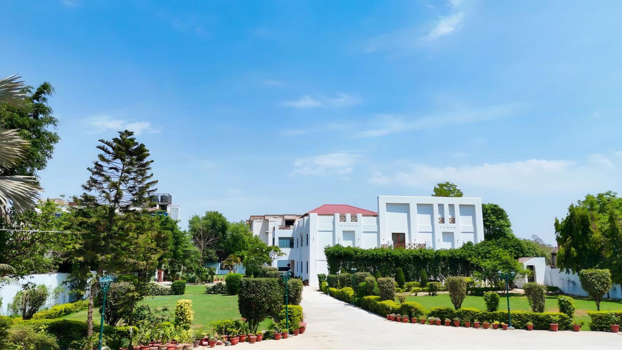 Pink Villa Boutique Hotel Mirát Kültér fotó